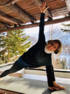 parivratta trikonasana 2021
